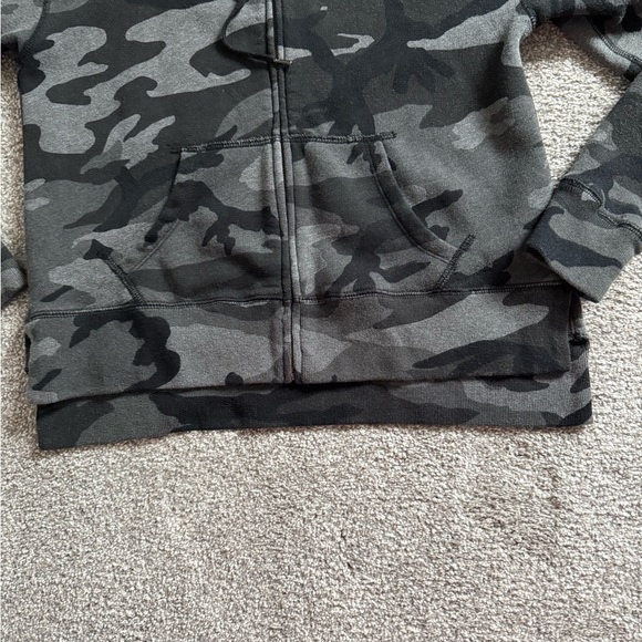 Ralph Lauren Camouflage Hoodie - Black and Gray - Picture 5 of 13